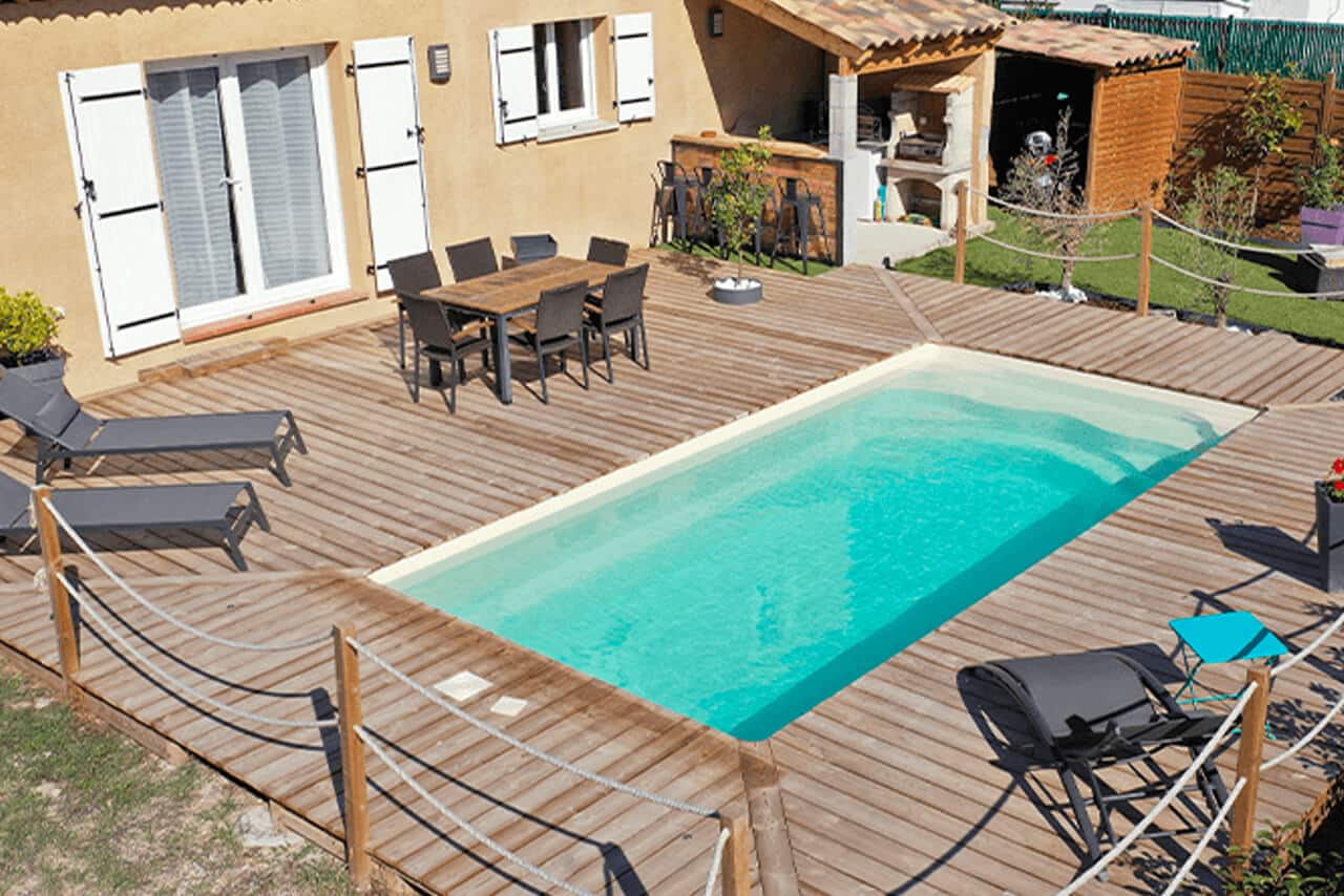 Terrasse avec piscine